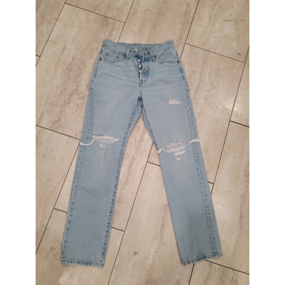 Vintage Levi's jeans 07/83 Light blue W25 L30 great distressed condition
